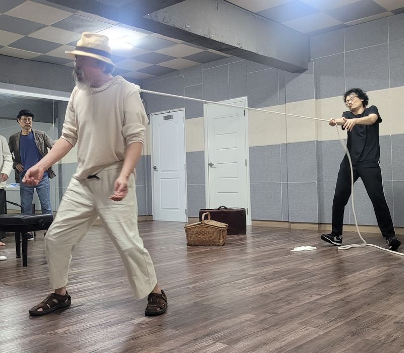 이 시대 꼭 봐야할 고전 명작 베케트의 고도를 기다리며