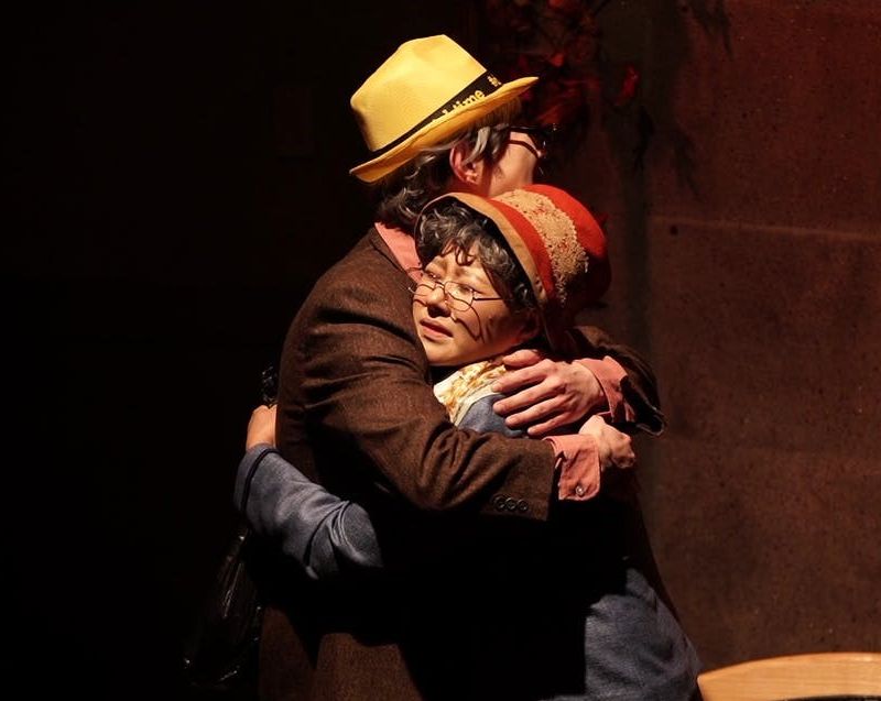 선물같은 연극 '헬로우 미스 미스터'